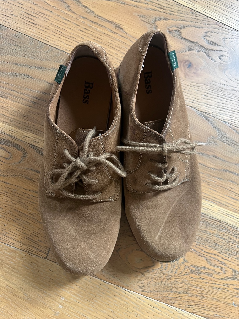 Bass women’s Tan Suede Derby Lace-Up Shoes - Picture 4 of 5
